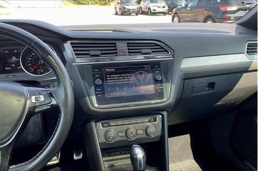 2020 Volkswagen Tiguan 2.0T SE R-Line Black