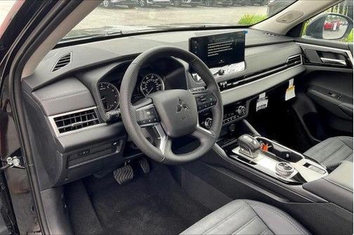 2025 Mitsubishi Outlander SE S-AWC