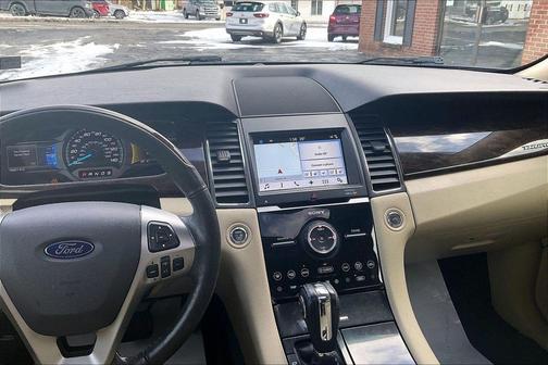 2017 Ford Taurus Limited