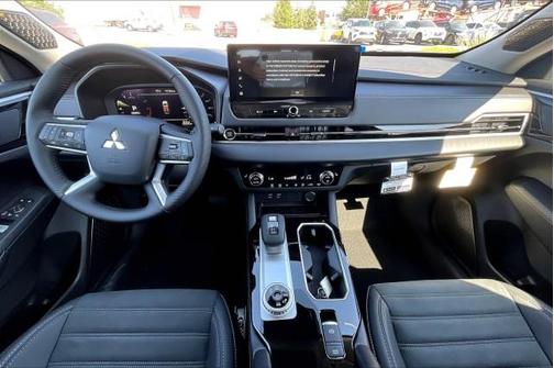 2025 Mitsubishi Outlander SE S-AWC