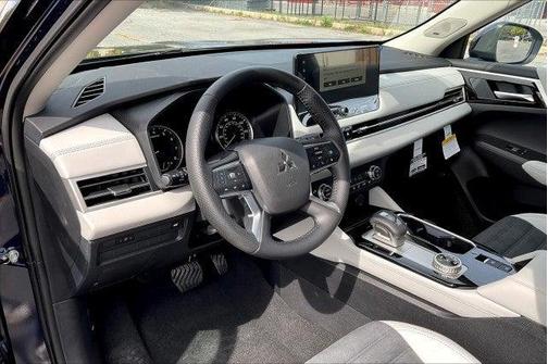 2025 Mitsubishi Outlander SE S-AWC