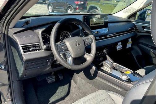 2025 Mitsubishi Outlander SE S-AWC