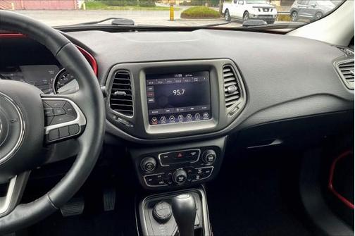 2017 Jeep Compass Trailhawk