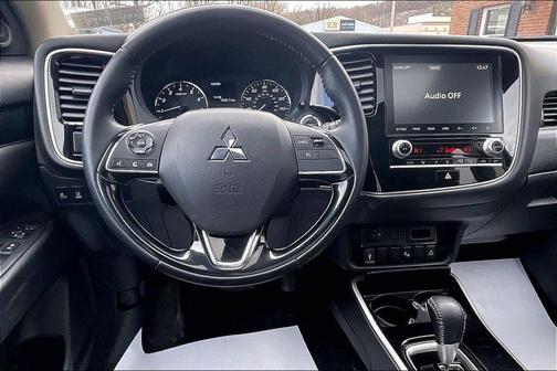 2020 Mitsubishi Outlander SE