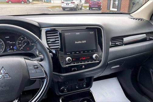 2020 Mitsubishi Outlander SE