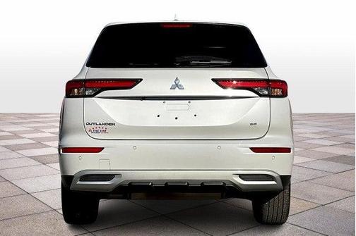 2022 Mitsubishi Outlander SE