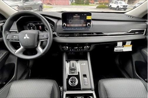 2025 Mitsubishi Outlander PHEV ES