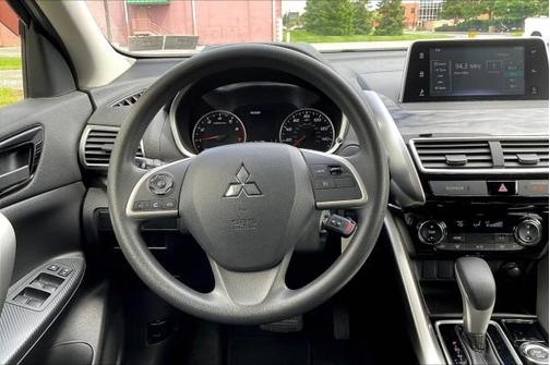 2018 Mitsubishi Eclipse Cross LE