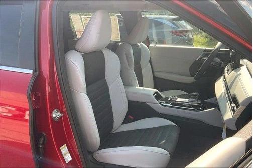 2025 Mitsubishi Outlander SE S-AWC