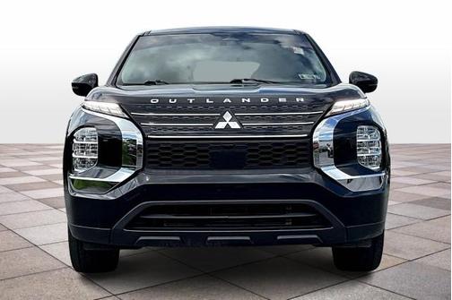 2022 Mitsubishi Outlander ES