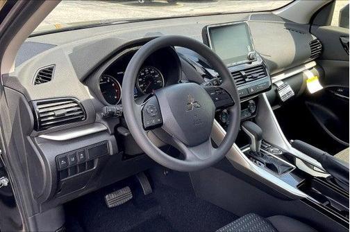 2025 Mitsubishi Eclipse Cross LE
