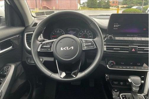 2022 Kia Seltos EX