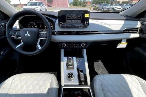 2025 Mitsubishi Outlander PHEV SEL