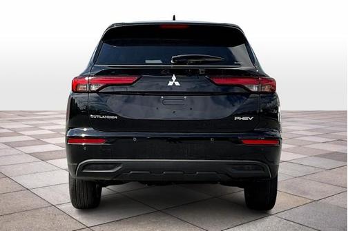 2025 Mitsubishi Outlander ES
