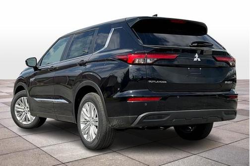 2025 Mitsubishi Outlander ES