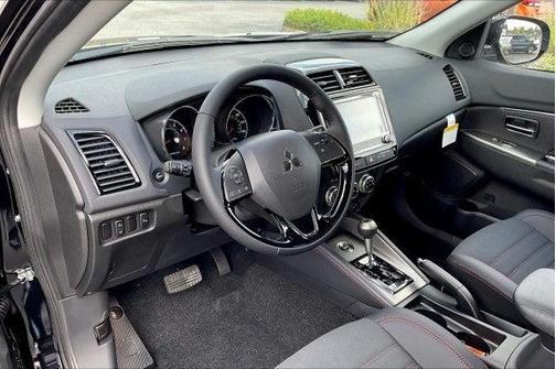 2025 Mitsubishi Outlander Sport 2.0 SE