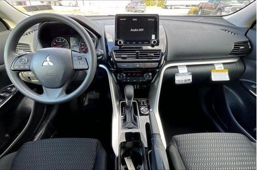 2025 Mitsubishi Eclipse Cross LE
