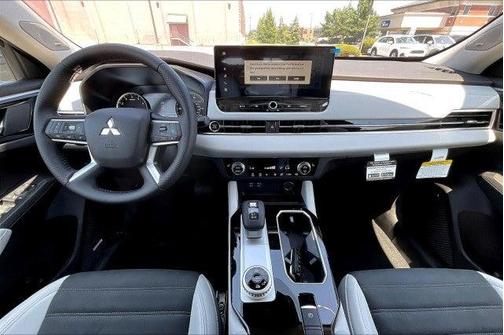 2025 Mitsubishi Outlander SE S-AWC