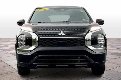 2024 Mitsubishi Outlander ES S-AWC