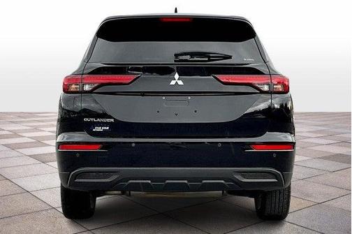2024 Mitsubishi Outlander ES S-AWC