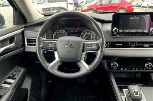 2024 Mitsubishi Outlander ES S-AWC