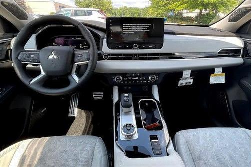 2025 Mitsubishi Outlander Platinum Edition