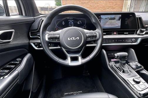 Glacial White Pearl 2023 Kia Sportage X-Line