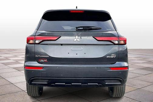 2025 Mitsubishi Outlander PHEV SEL Black Edition