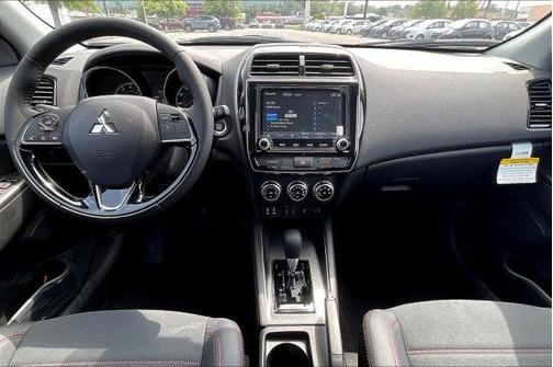 2025 Mitsubishi Outlander Sport 2.0 SE