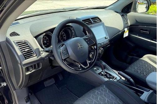 2025 Mitsubishi Outlander Sport 2.0 LE