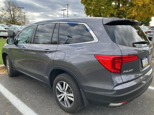 2017 Honda Pilot EX