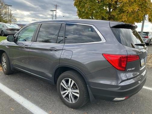 2017 Honda Pilot EX