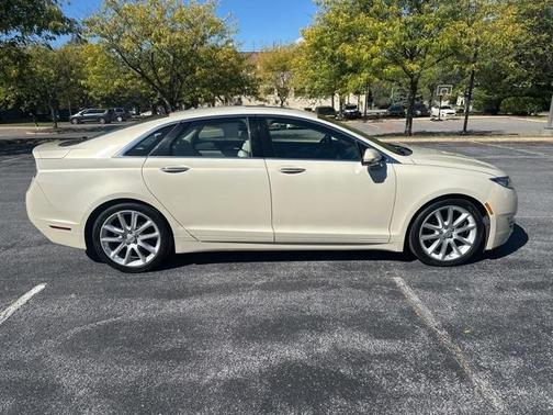 2016 Lincoln MKZ Hybrid Base