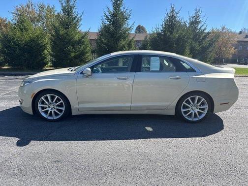 2016 Lincoln MKZ Hybrid Base