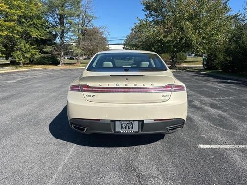2016 Lincoln MKZ Hybrid Base