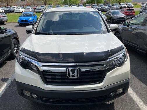 White Diamond Pearl 2017 Honda Ridgeline