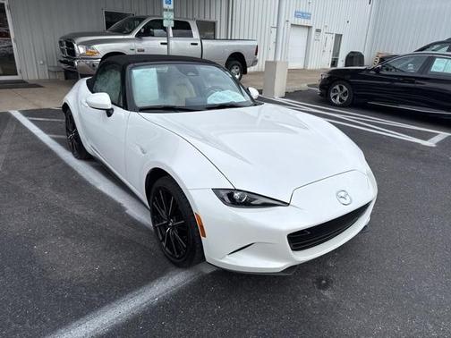 2025 Mazda MX-5 Miata Grand Touring