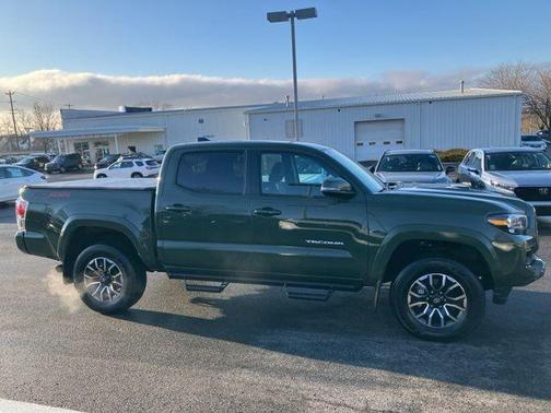 2022 Toyota Tacoma TRD Sport