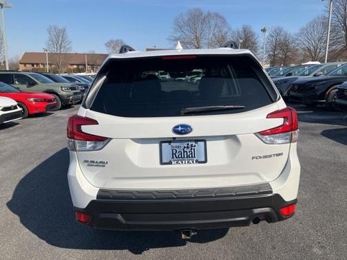 2022 Subaru Forester Premium