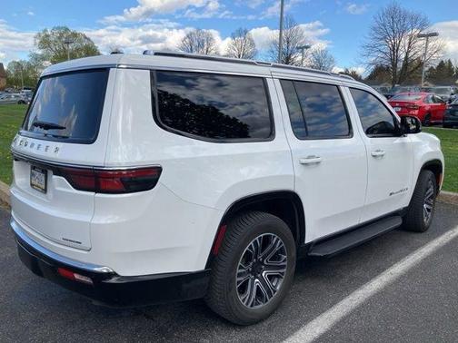 Bright White Clearcoat 2024 Jeep Wagoneer Series II
