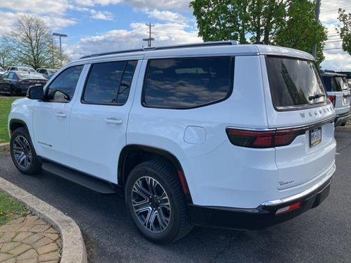 Bright White Clearcoat 2024 Jeep Wagoneer Series II
