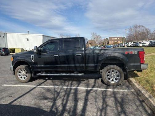 Shadow Black 2017 Ford F-250 Lariat