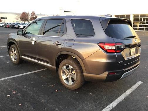 2025 Honda Pilot Sport