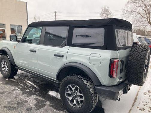 2023 Ford Bronco Badlands