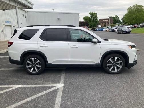 Platinum White Pearl 2025 Honda Pilot Elite