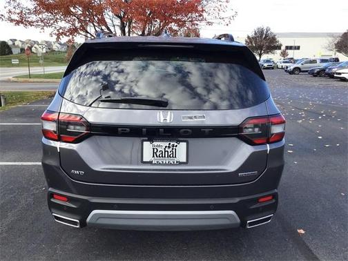 2025 Honda Pilot Sport
