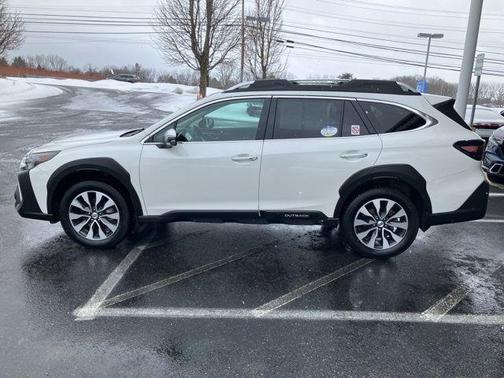 2024 Subaru Outback Touring XT