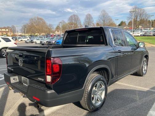 Crystal Black Pearl 2023 Honda Ridgeline RTL