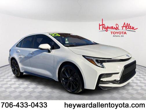 Ice Cap 2023 Toyota Corolla SE
