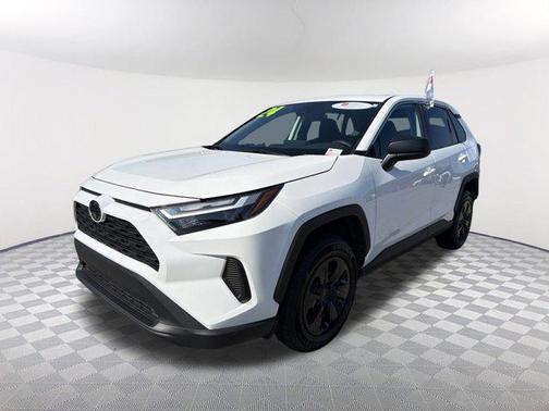 2024 Toyota RAV4 LE